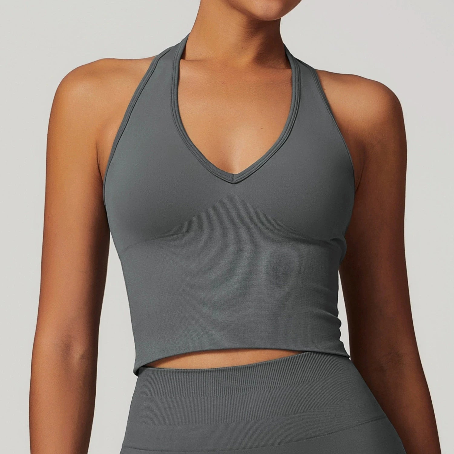 Seamless Halter-Neck Sports Bra