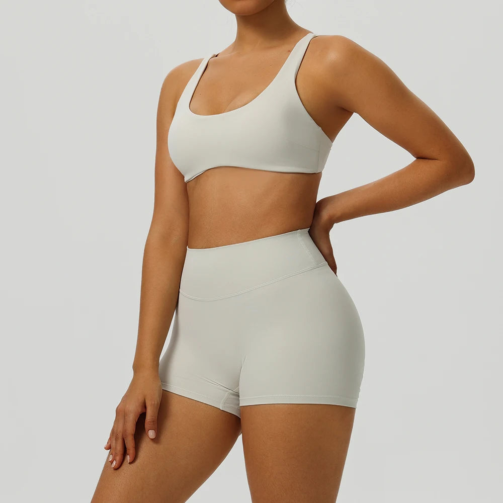 2-Piece Yoga Set with Shockproof Bra and Leggings