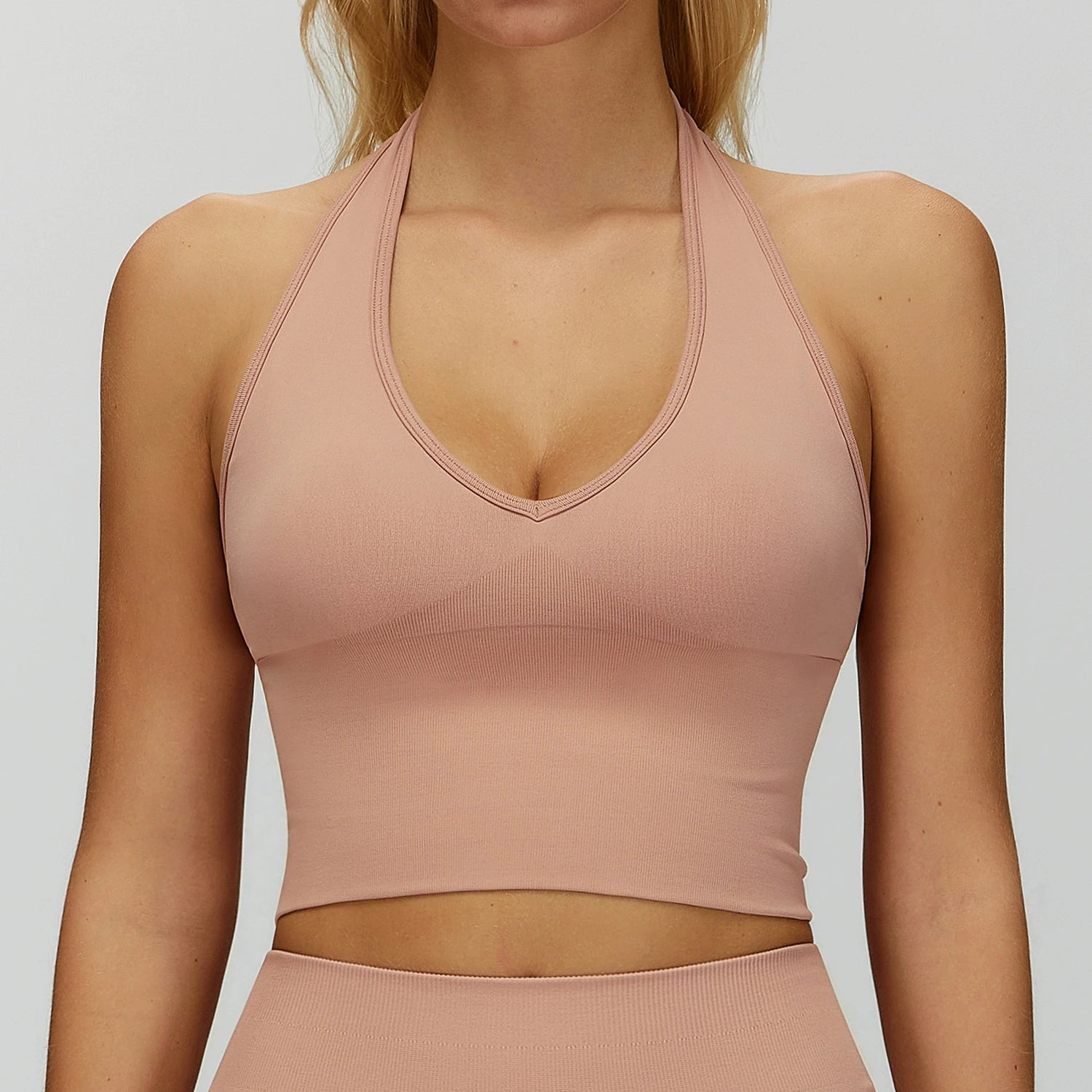 Seamless Halter-Neck Sports Bra